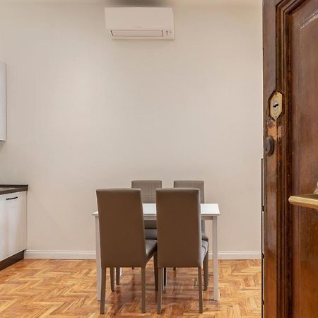 Rione Prati Elegant Apartment With Balcony Рим Екстериор снимка