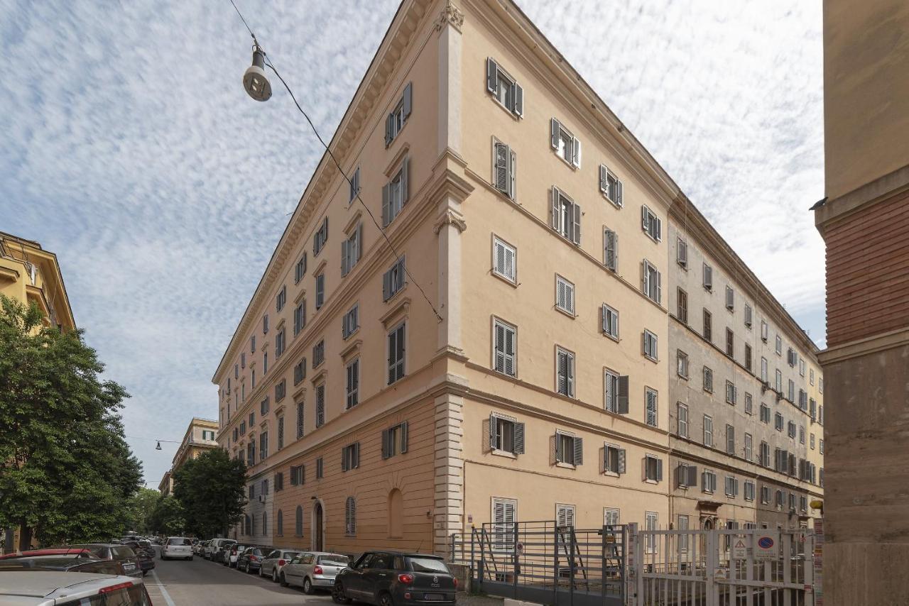 Rione Prati Elegant Apartment With Balcony Рим Екстериор снимка